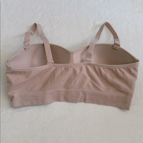 la Vie en Rose | Wireless Convertible Strapless Bandeau Seamless Pullover Bra L - Picture 9 of 16